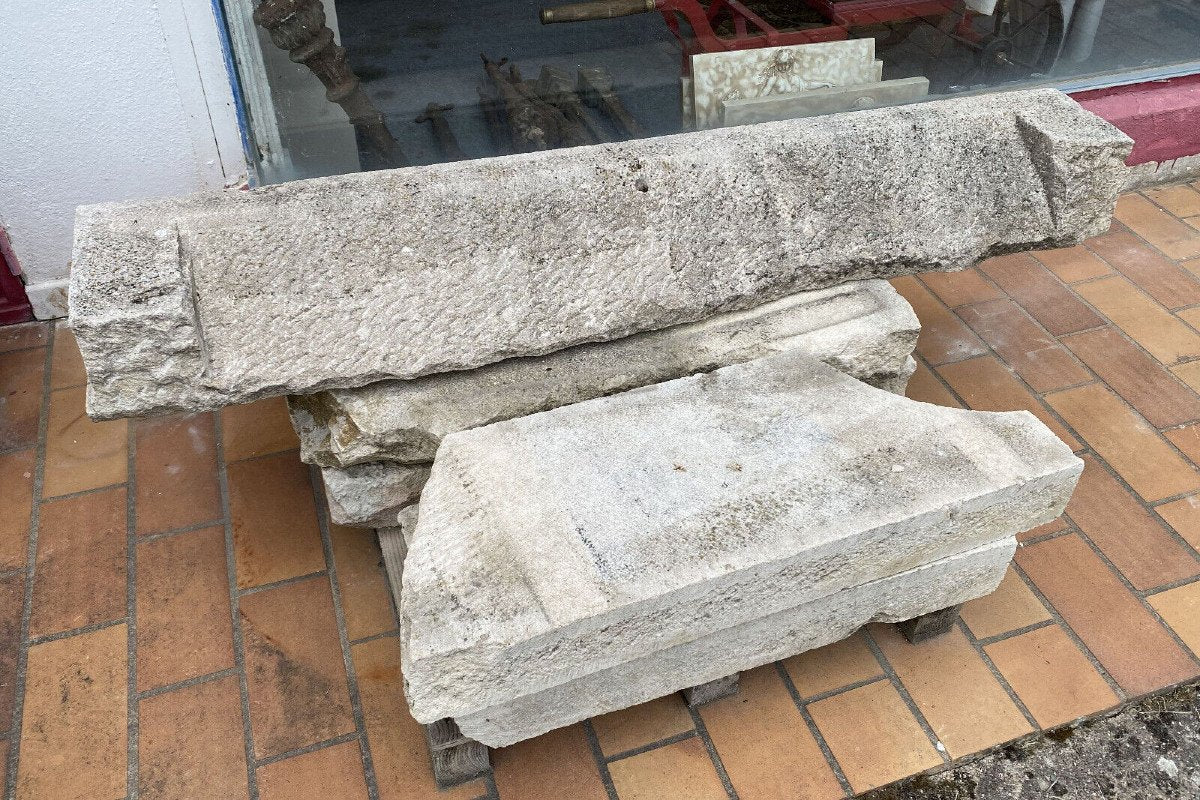 Importante Cheminée époque 18eme Siècle En Pierre De Bourgogne