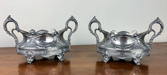 Paire de jardinières de table en métal argenté de style louis XV rocaille vers 1880