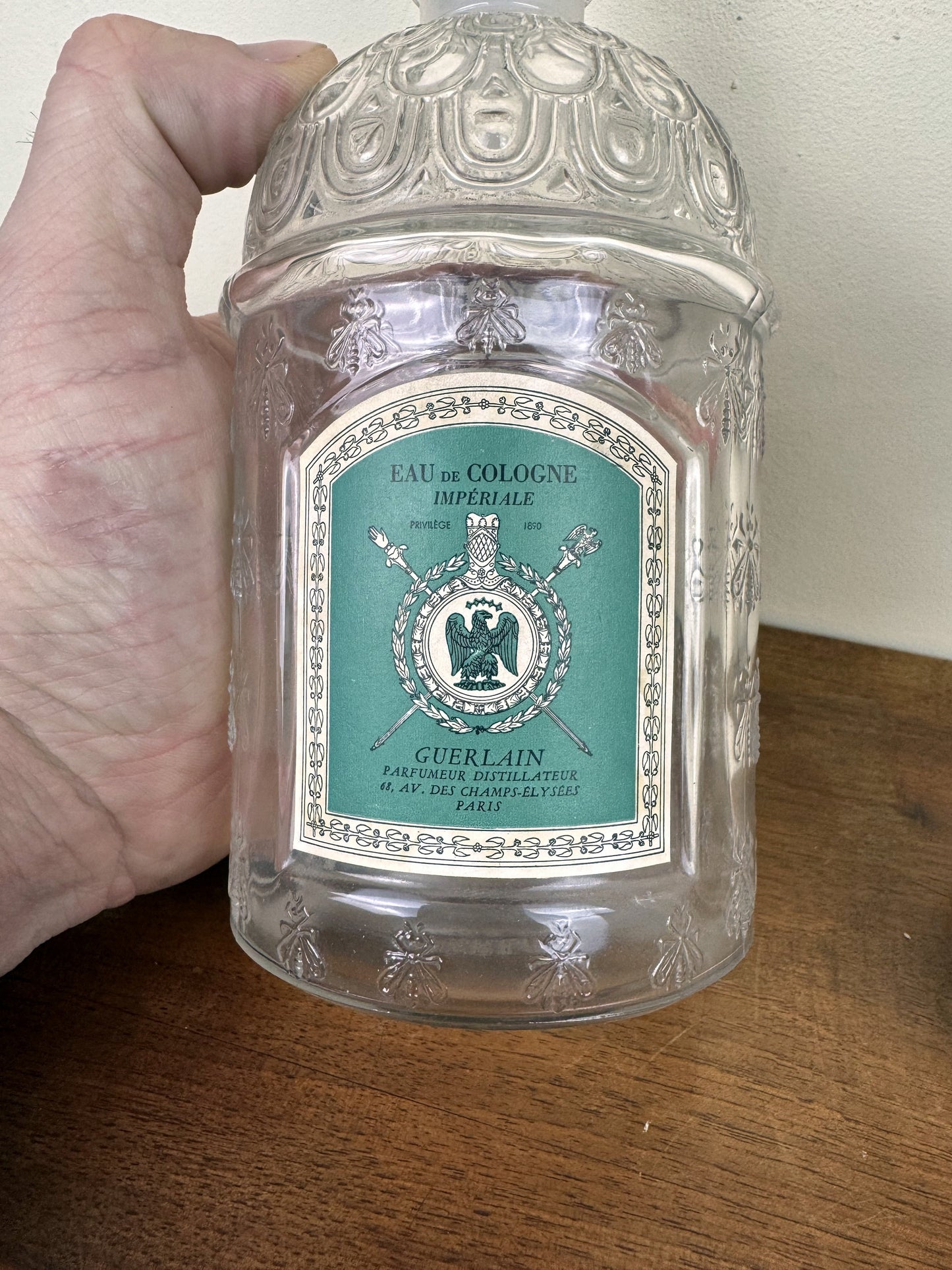 GUERLAIN « Eau de Cologne impériale » 2 grands Flacons en verre modèle abeille