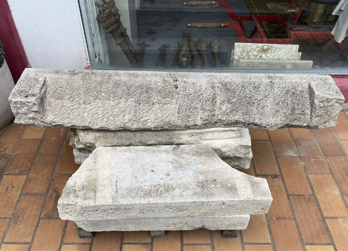 Importante Cheminée époque 18eme Siècle En Pierre De Bourgogne