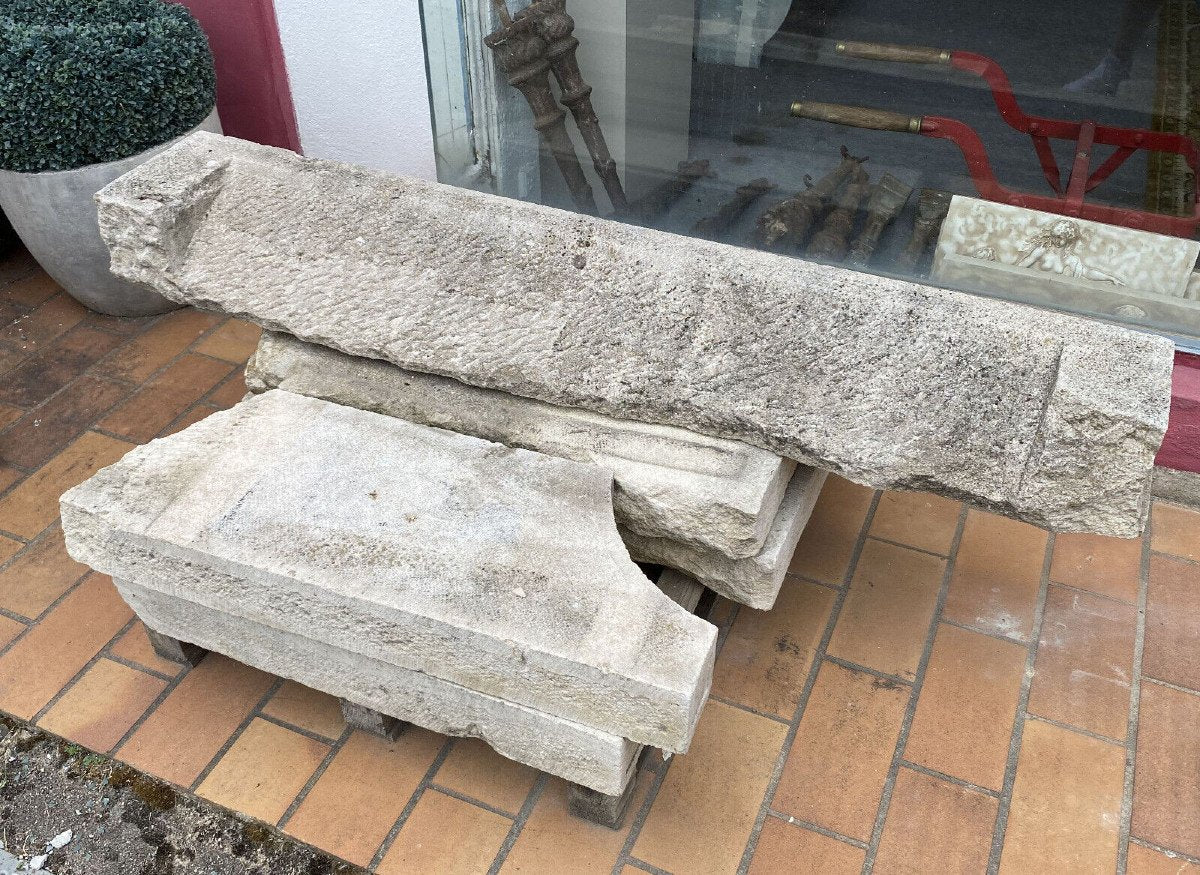 Importante Cheminée époque 18eme Siècle En Pierre De Bourgogne