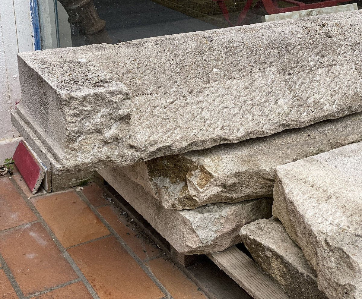 Importante Cheminée époque 18eme Siècle En Pierre De Bourgogne